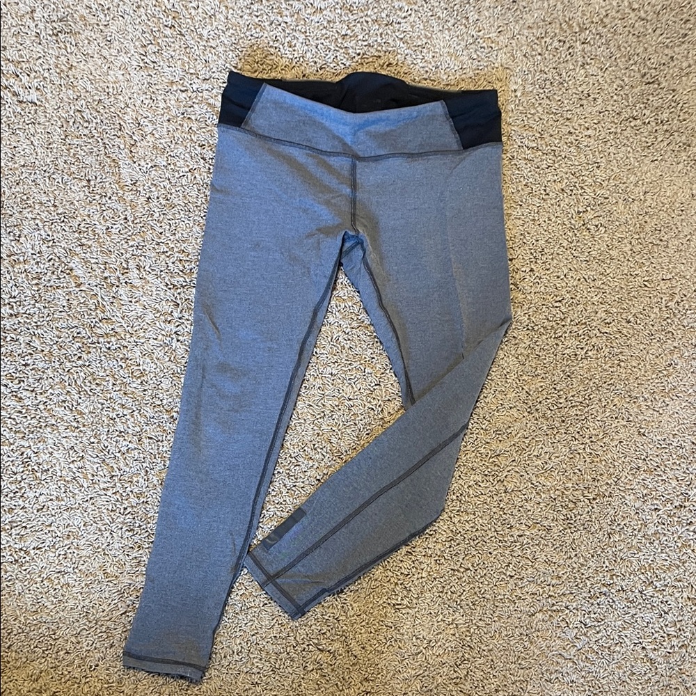 Lucy Women's Gray and Black Leggings